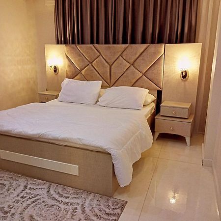 아즈 자르카 Al Seoudi Furnished Units 아파트 외부 사진
