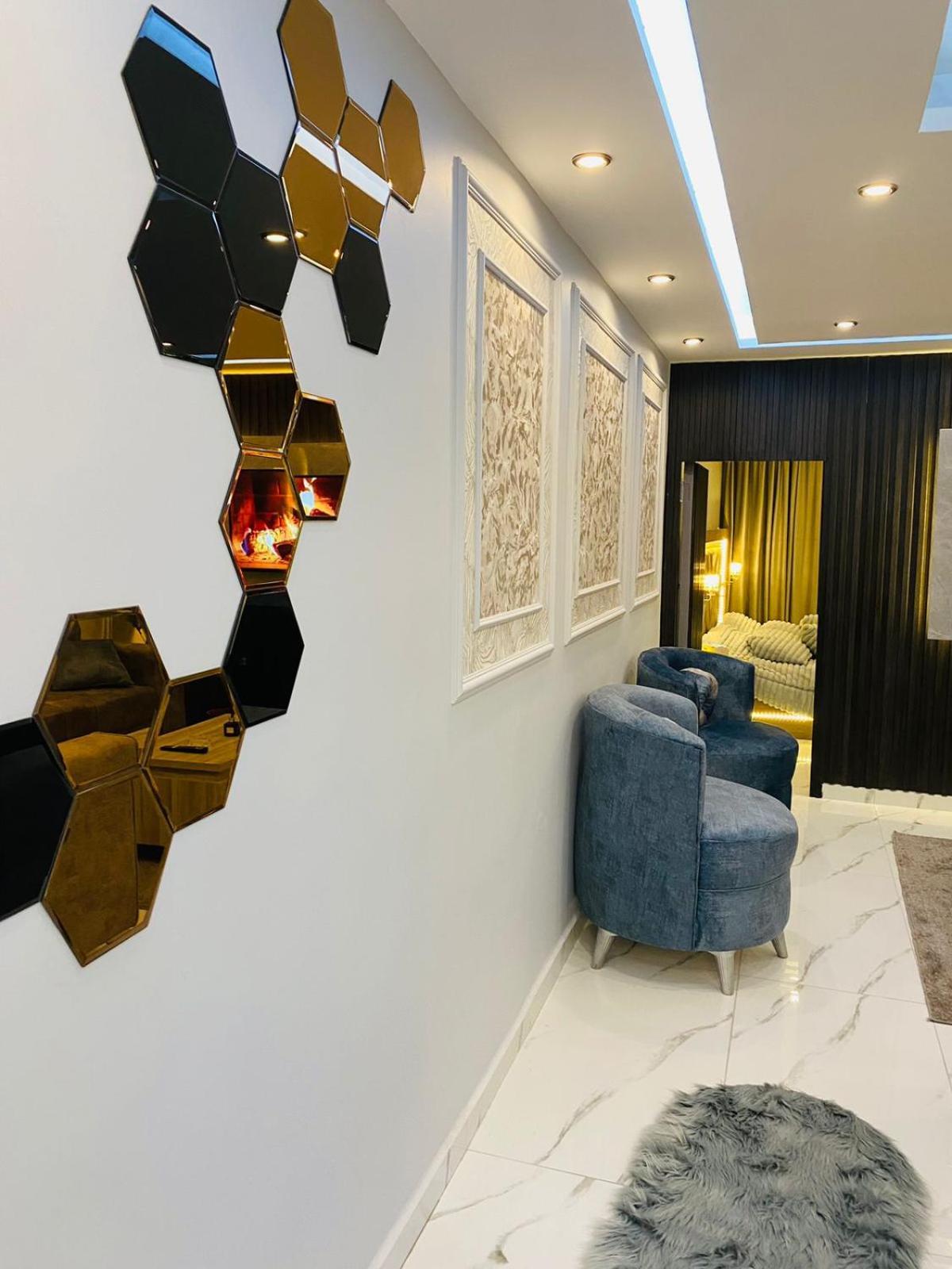 아즈 자르카 Al Seoudi Furnished Units 아파트 객실 사진