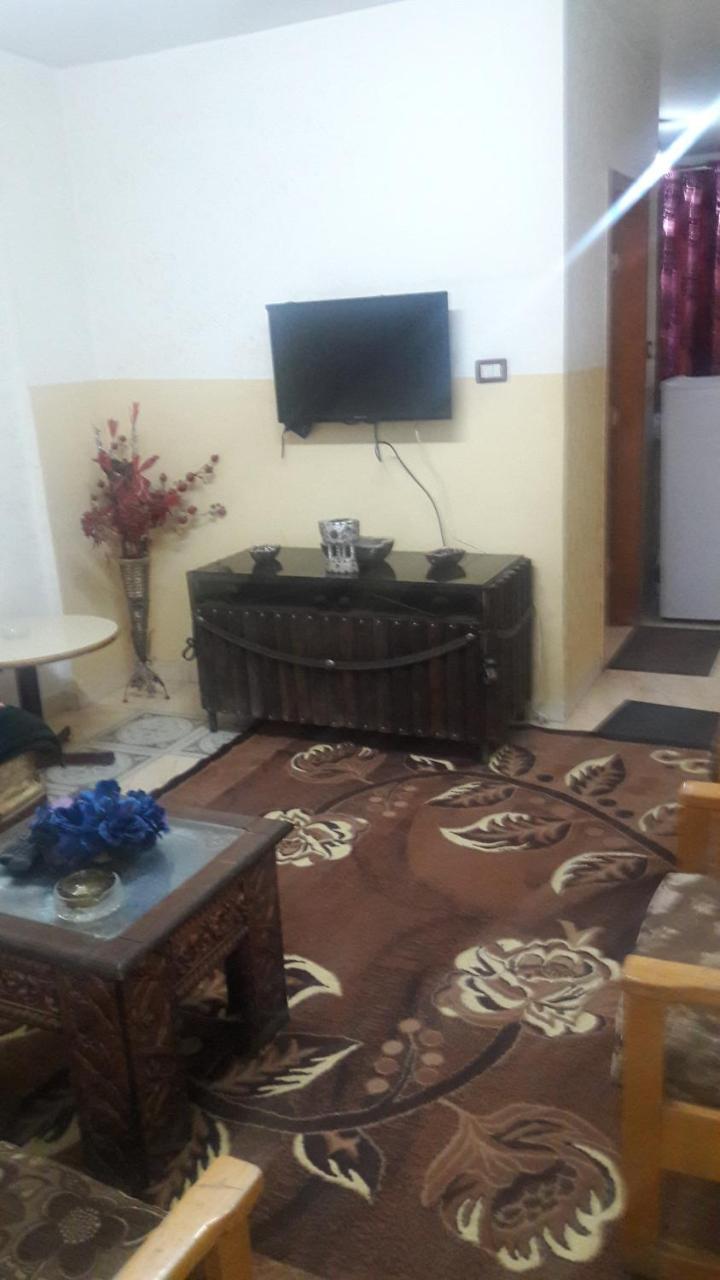 아즈 자르카 Al Seoudi Furnished Units 아파트 외부 사진