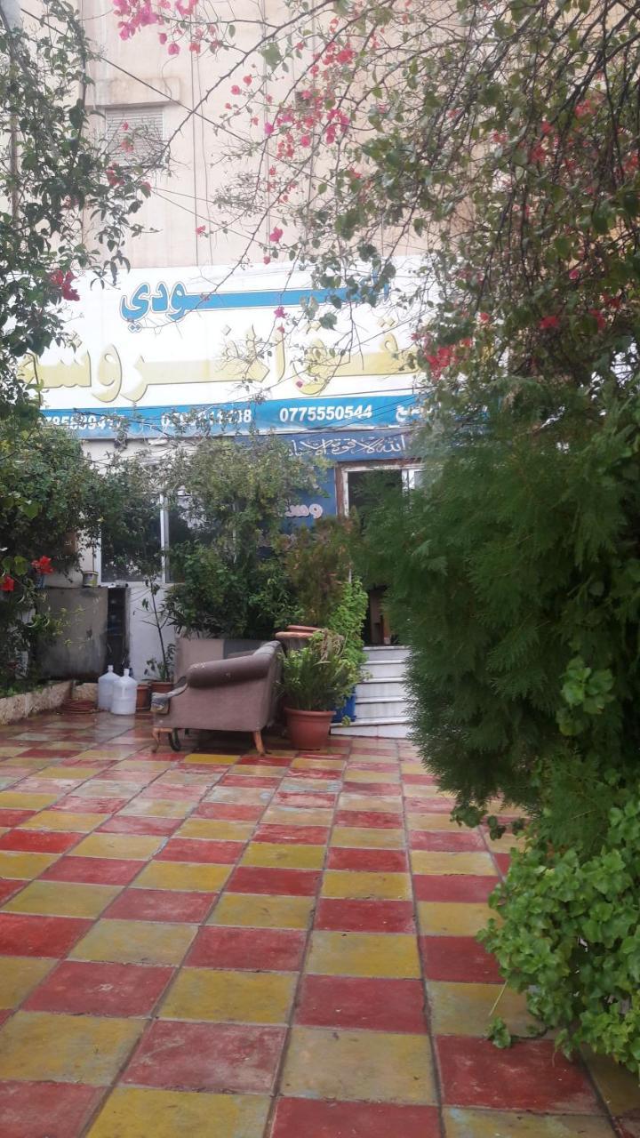 아즈 자르카 Al Seoudi Furnished Units 아파트 외부 사진